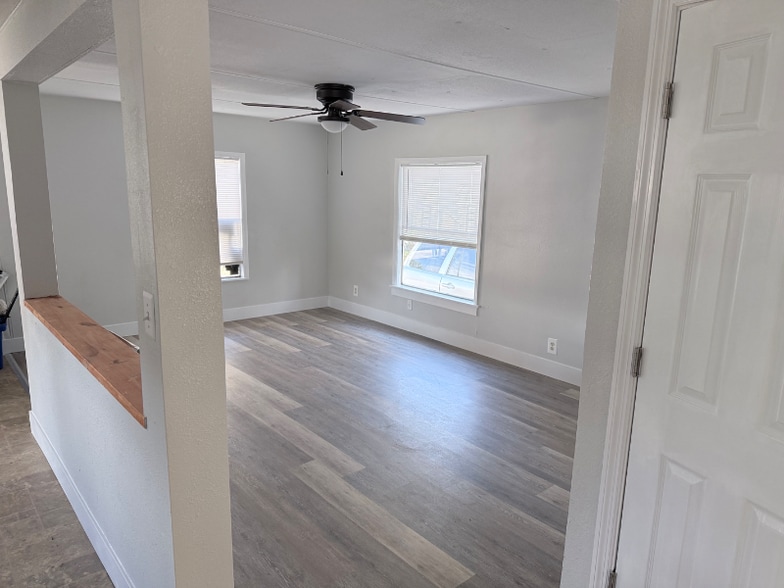 Building Photo - 20512 Spanish Ln