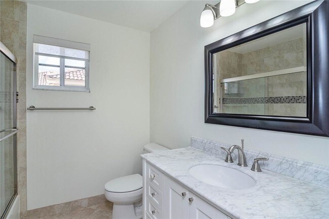 Building Photo - 4102 Pinewood Ln