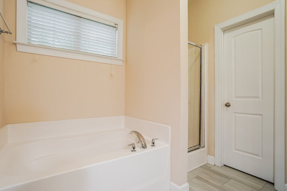 Building Photo - 805 New Charleston Dr