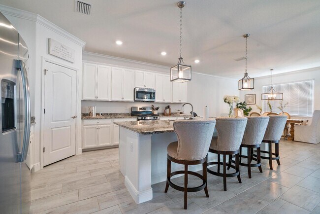 Building Photo - 17548 Canopy Ct