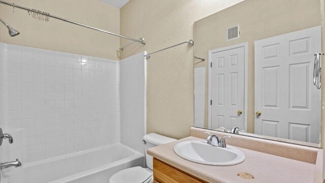 Building Photo - 2491 Fountain Greens Pl