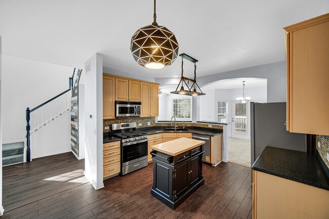 Building Photo - 1252 Townes Cir
