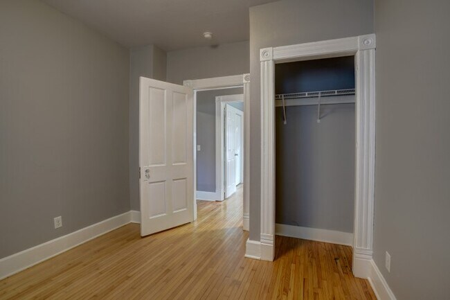 Building Photo - 538 W Wilson St