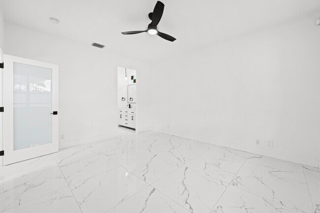 Building Photo - 1209 Olympic Cir