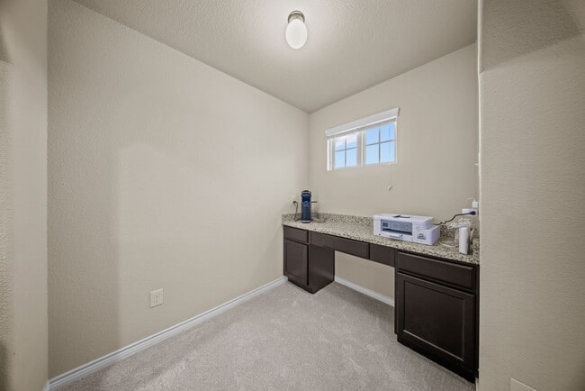 Building Photo - 115 Parkwood Dr