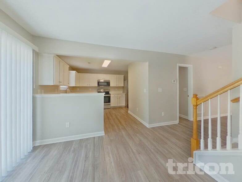 Building Photo - 6826 Squirrels Foot Ct