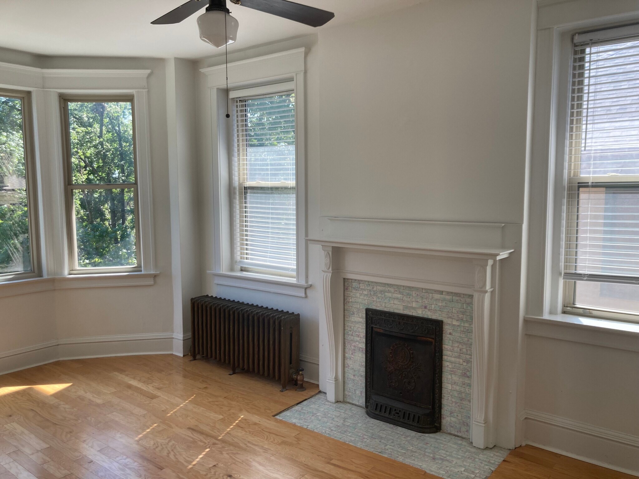 Building Photo - 3784 Washington St