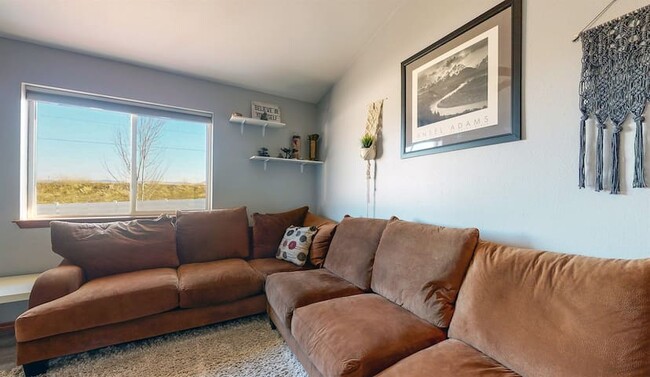 Building Photo - 3880 Graphite Ct