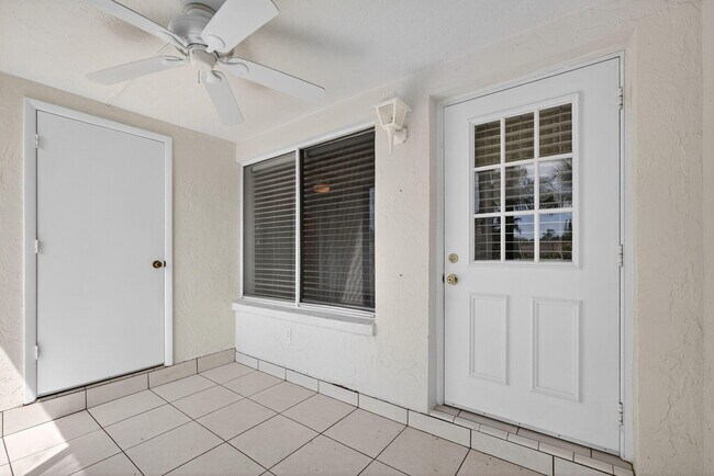 Building Photo - 4992 Sable Pine Cir