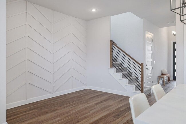 Building Photo - 4906 Seadrift Dr