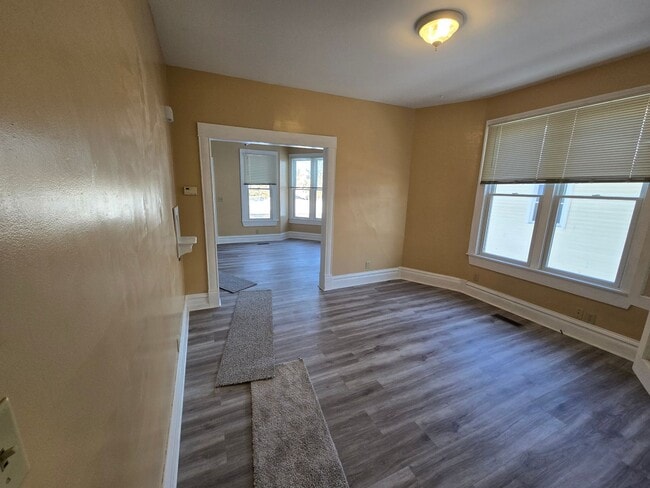 Building Photo - Gerald Johnson