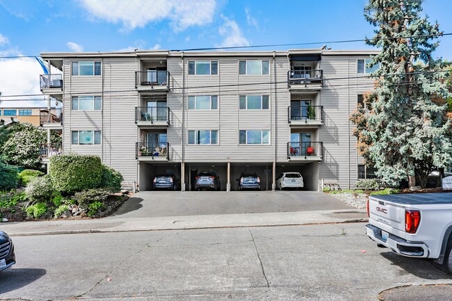 Building Photo - Dannywood Apartments