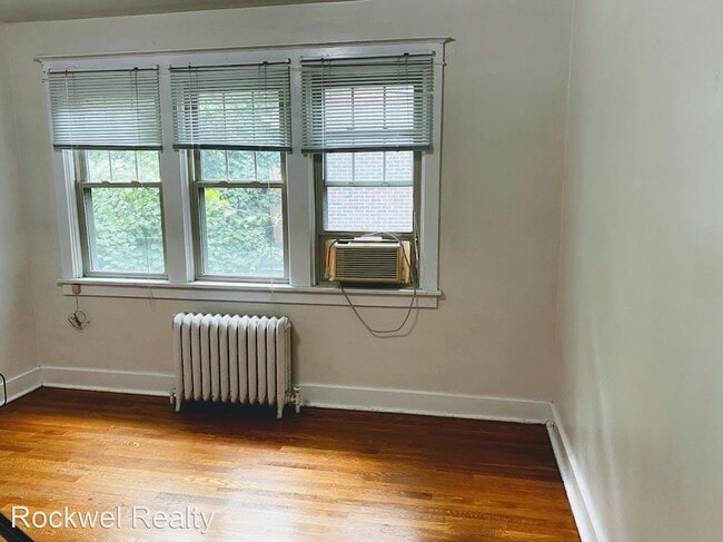 Building Photo - 3 br, 1 bath House - 5716 Beacon Street
