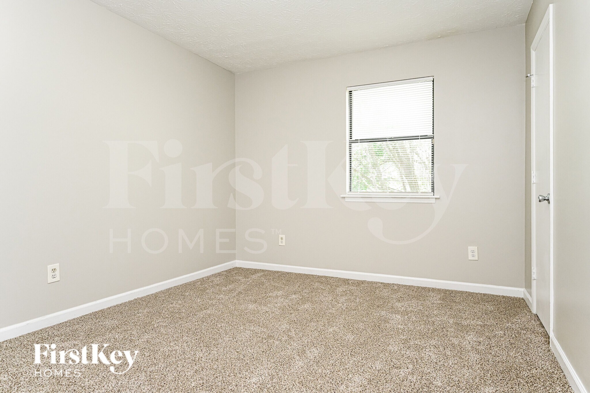 Building Photo - 3440 Dogwood Pl