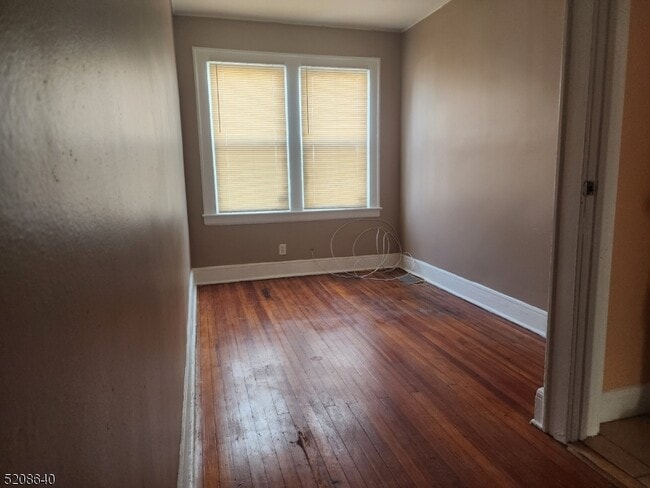 Building Photo - 316 Tremont Ave