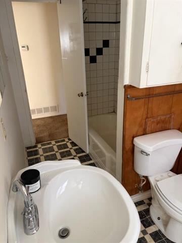 Building Photo - 1701 Mimosa Dr