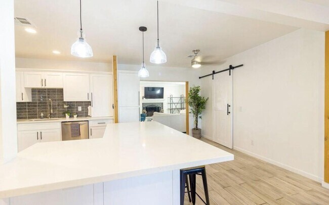 Building Photo - 4214 N 20th St