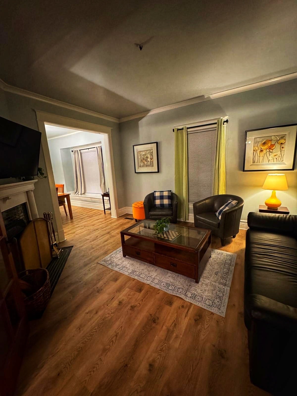 Building Photo - 807 W Vine St