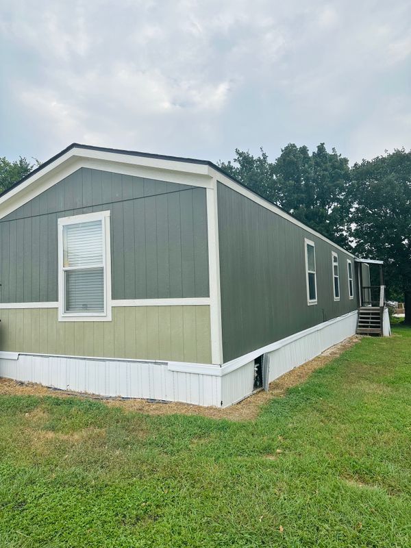 Building Photo - 139 Neches Dr