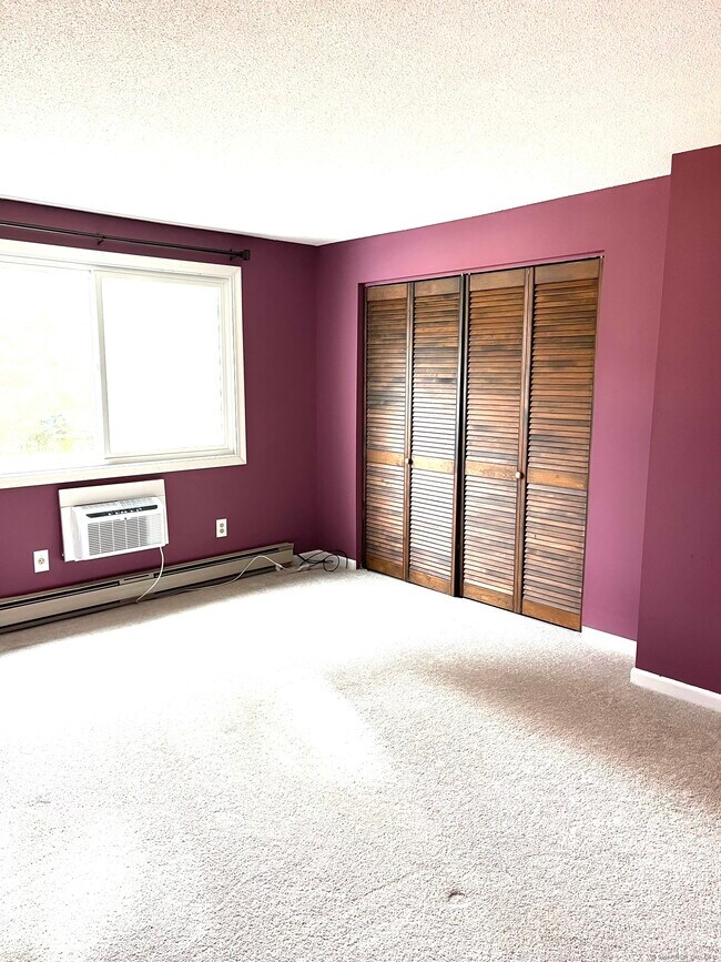 Building Photo - 16 Seymour Rd