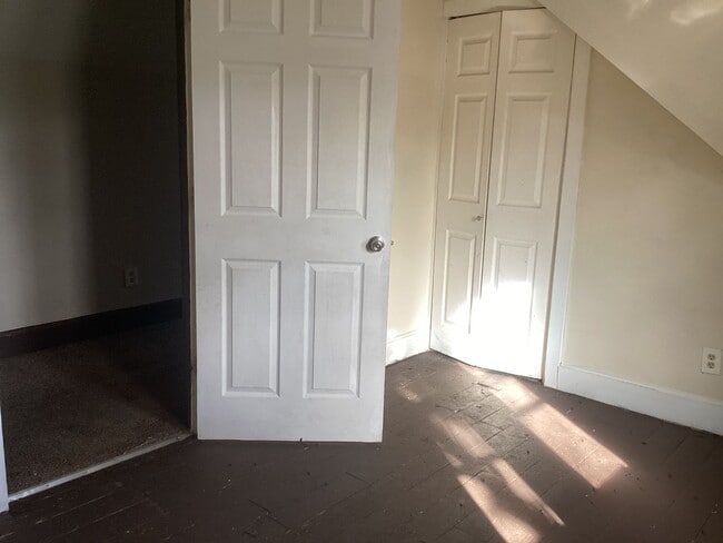 Building Photo - 3 bedroom Single Family ( Harambee )