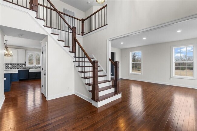 Building Photo - 8 Katie Dr