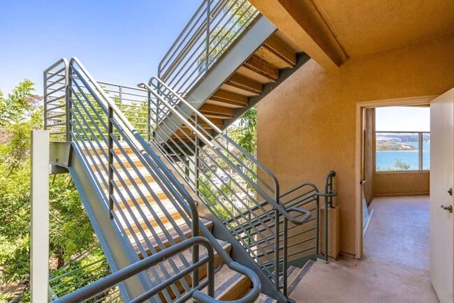 Building Photo - Carlsbad Condo West of 5 Freeway with Lagoon Views - Available June 1st!