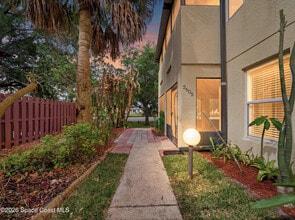 Building Photo - 2605 S Park Ave