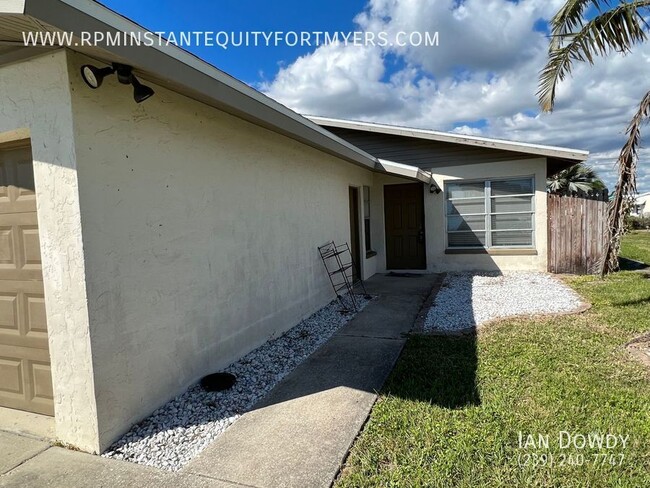 Building Photo - Nice 2-Bedroom Duplex Close to Southwest F...