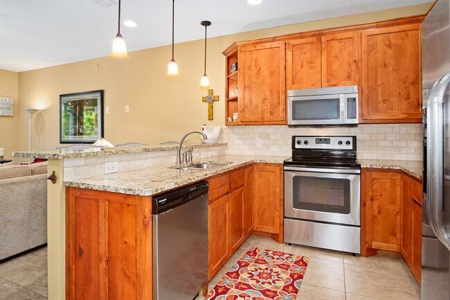 Building Photo - 540 River Run