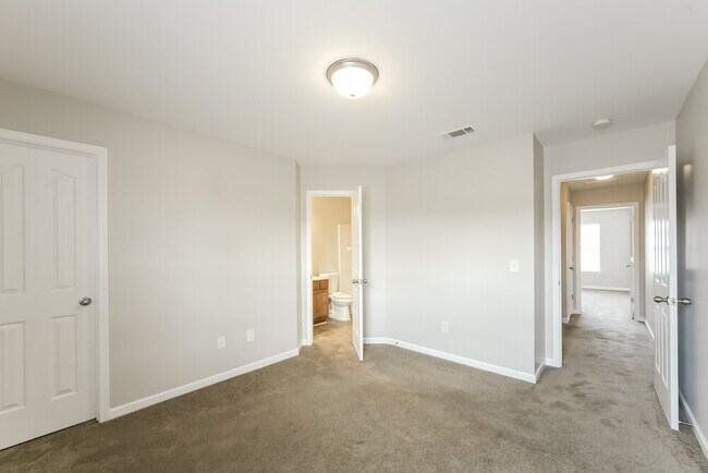 Building Photo - 8035 Logan Dr