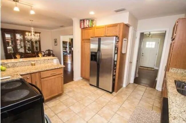 Building Photo - 4204 Maplewood Ct