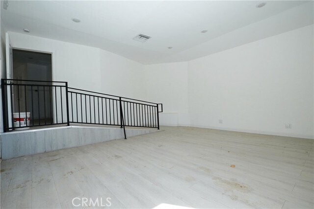 Building Photo - 33716 Hubbard Rd