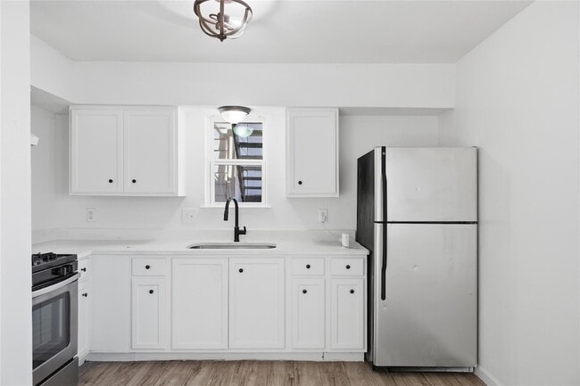 Building Photo - 2705 Windswept Cove