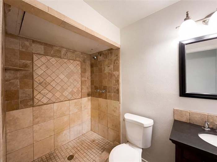 Building Photo - 3732 Sugarberry Dr