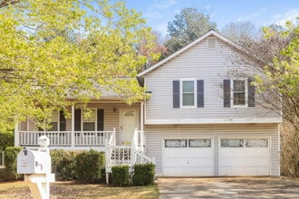 Building Photo - 105 Deering Dr