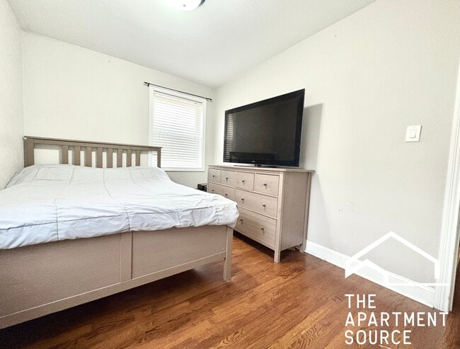 Building Photo - 8108 S 85th Ave