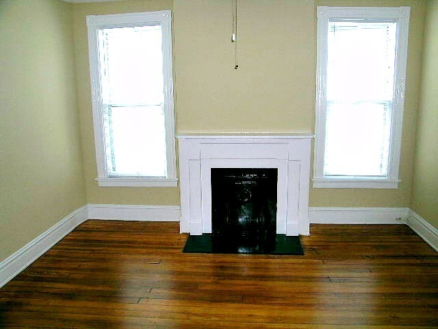 Building Photo - PINE416