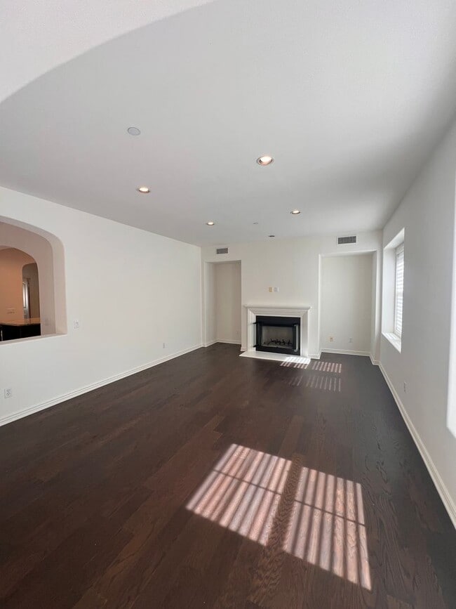 Building Photo - Portola Hills Beauty