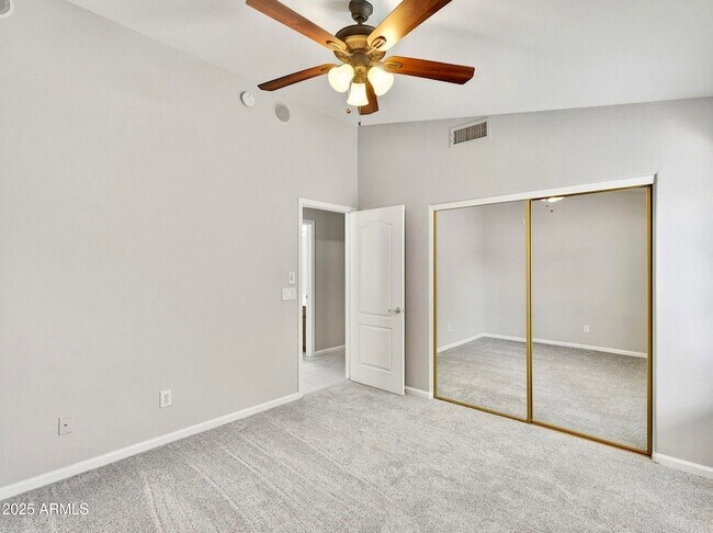 Building Photo - 9926 E Pantera Ave