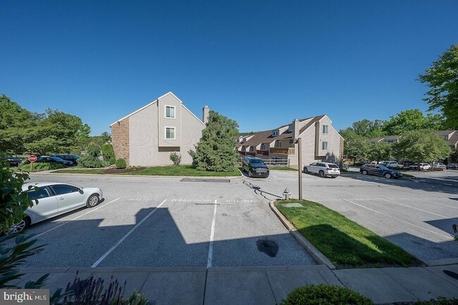 Building Photo - 344 Brigade Ct