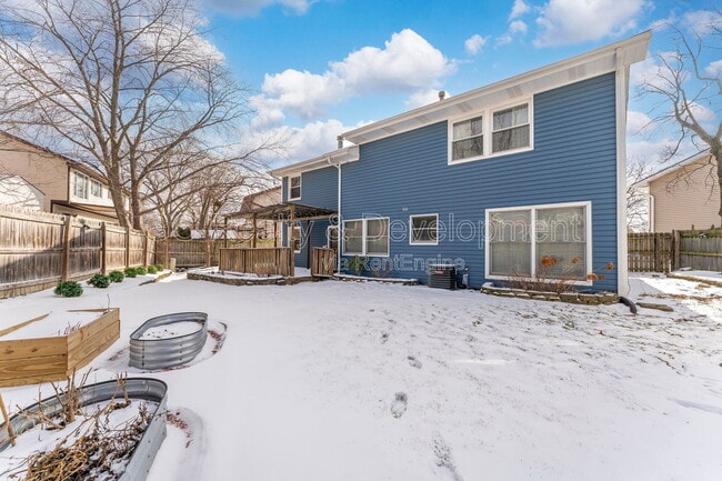 Building Photo - 1490 Brookside Dr