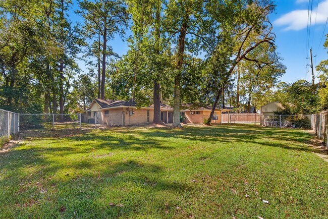 Building Photo - 1810 Indian Shores Rd