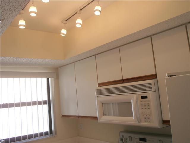 Building Photo - 13717 Yarmouth Dr