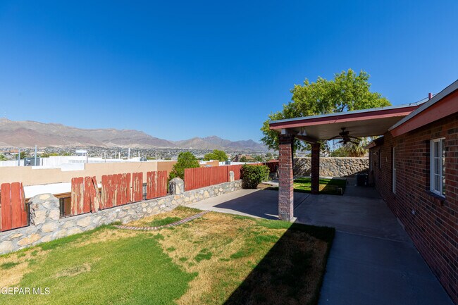 Building Photo - 4628 King Arthur Ct