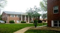 Building Photo - Welcome to Manor Heights Apartments!
