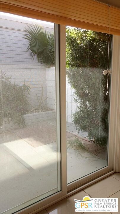 Building Photo - 2518 S Sierra Madre