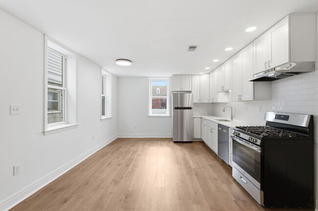 Building Photo - 2306 E Carson St