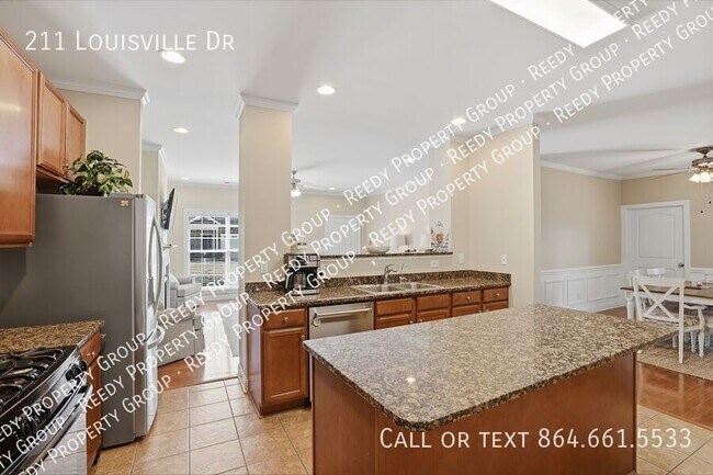 Building Photo - 211 Louisville Dr