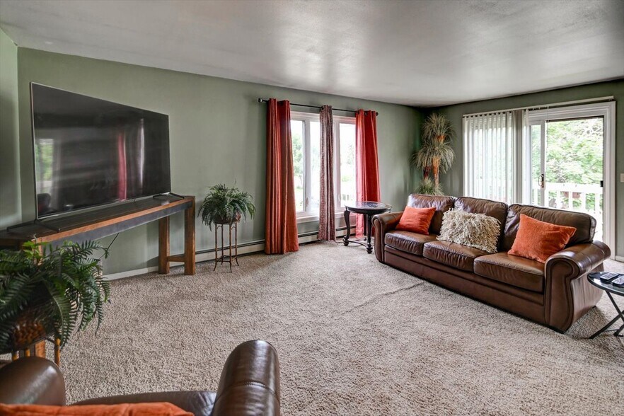 Building Photo - 2850 Cimarron Trl